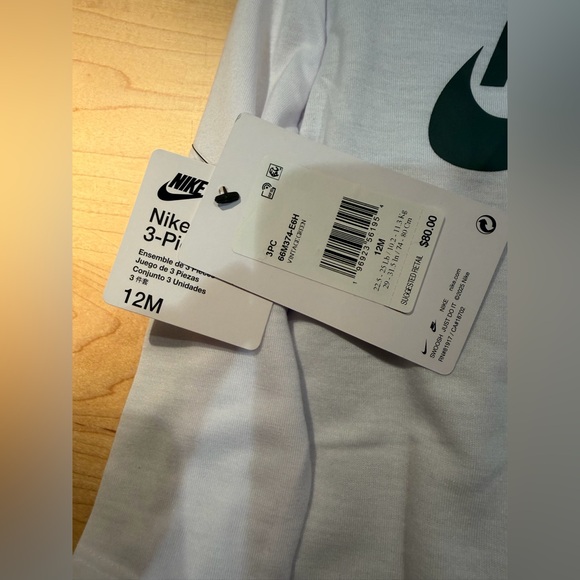 NWT Nike Vest 3 piece set 12 months - Picture 3 of 3